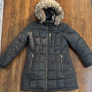 Women's Dark Green Quilted Long Winter Coat Puffer Jacket with Faux Fur Hood